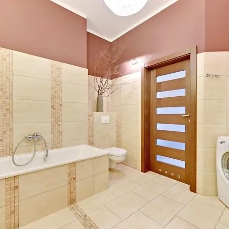 Grand - Neptun Park Sunny 2 Bedrooms Apartment *