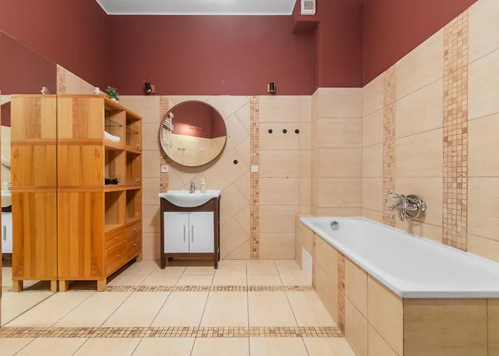 Grand - Neptun Park Sunny 2 Bedrooms *