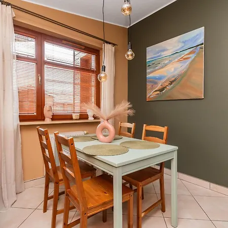 Апартаменты Grand - Neptun Park Sunny 2 Bedrooms Гданьск