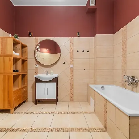 Grand - Neptun Park Sunny 2 Bedrooms *