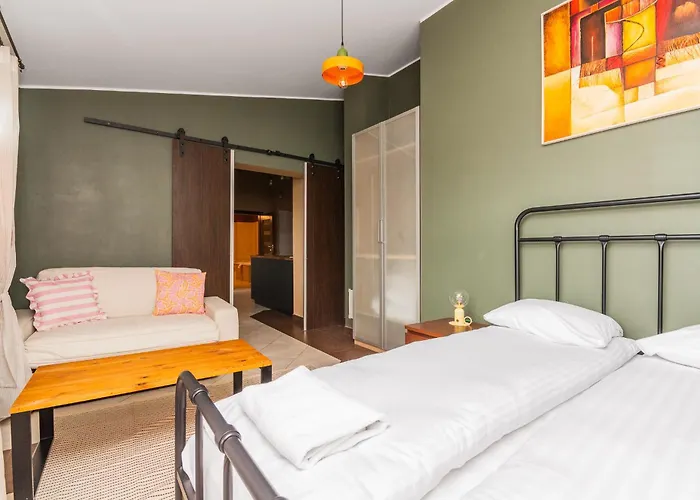 Grand - Neptun Park Sunny 2 Bedrooms Apartment
